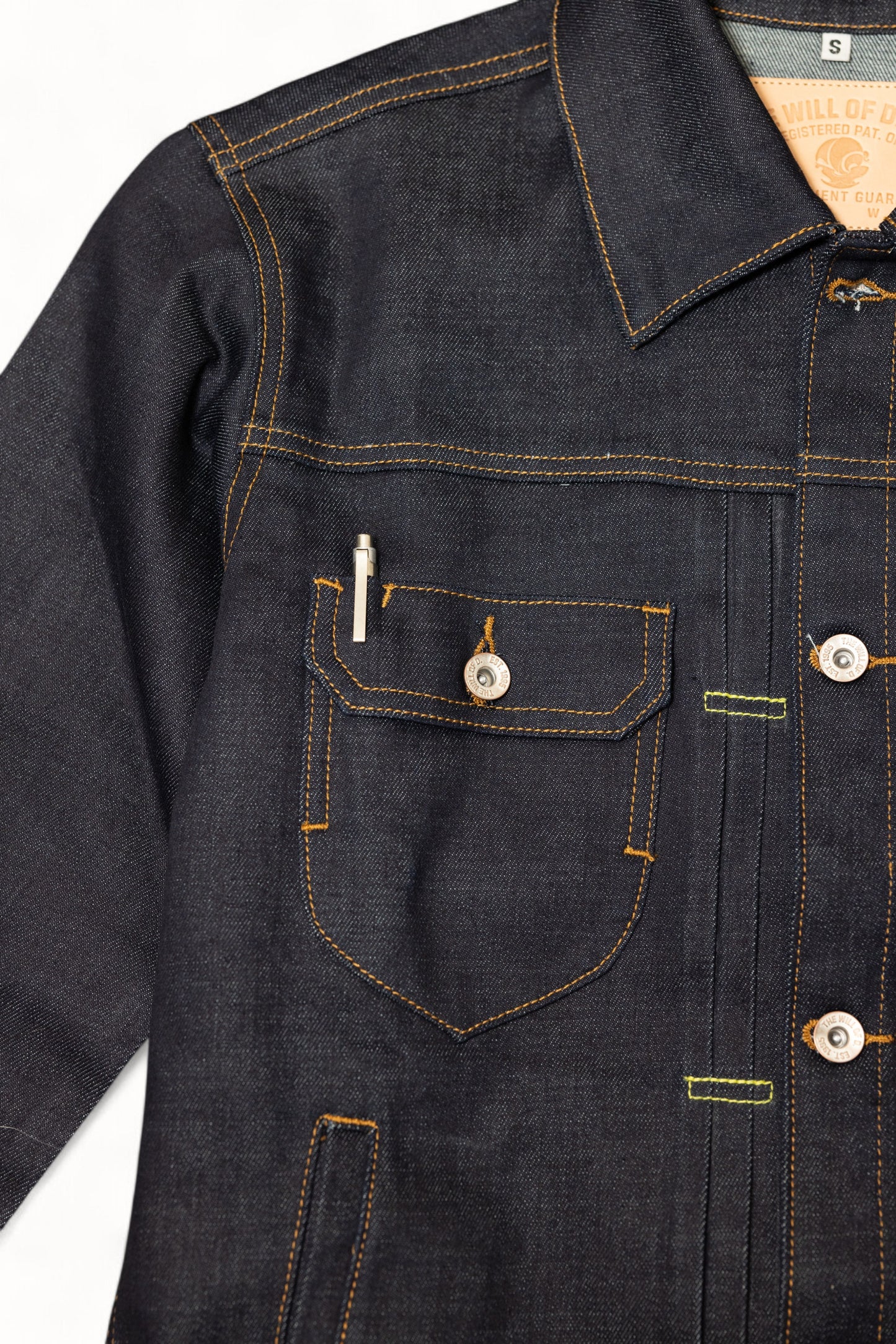 Front pocket pen holder
